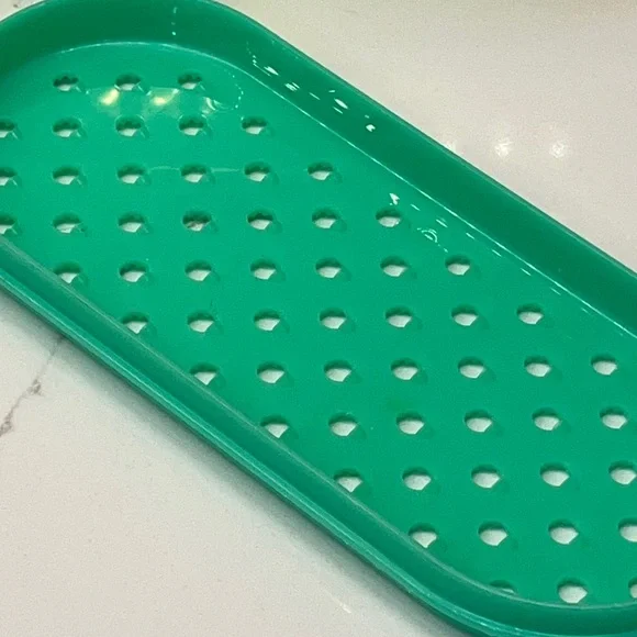 Vintage Tupperware Jadeite Green Grater and Container and Lid - Picture 7 of 11